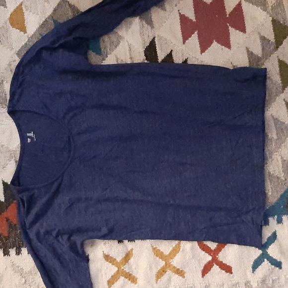 (2pcs) Gap Sweater and Cardigan Bundle - Picture 3 of 3
